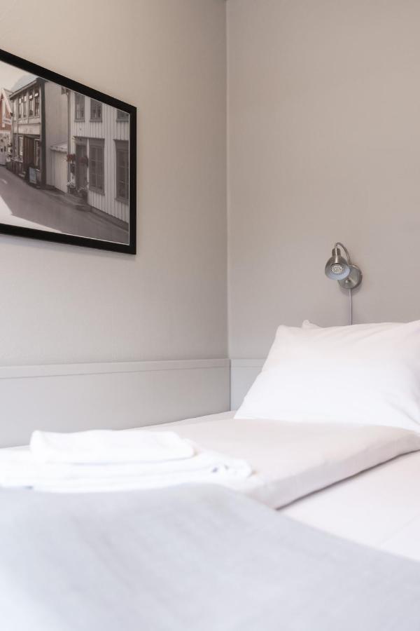 Froken Skjolds Hotel Lyngengarden Mosjoen Ngoại thất bức ảnh