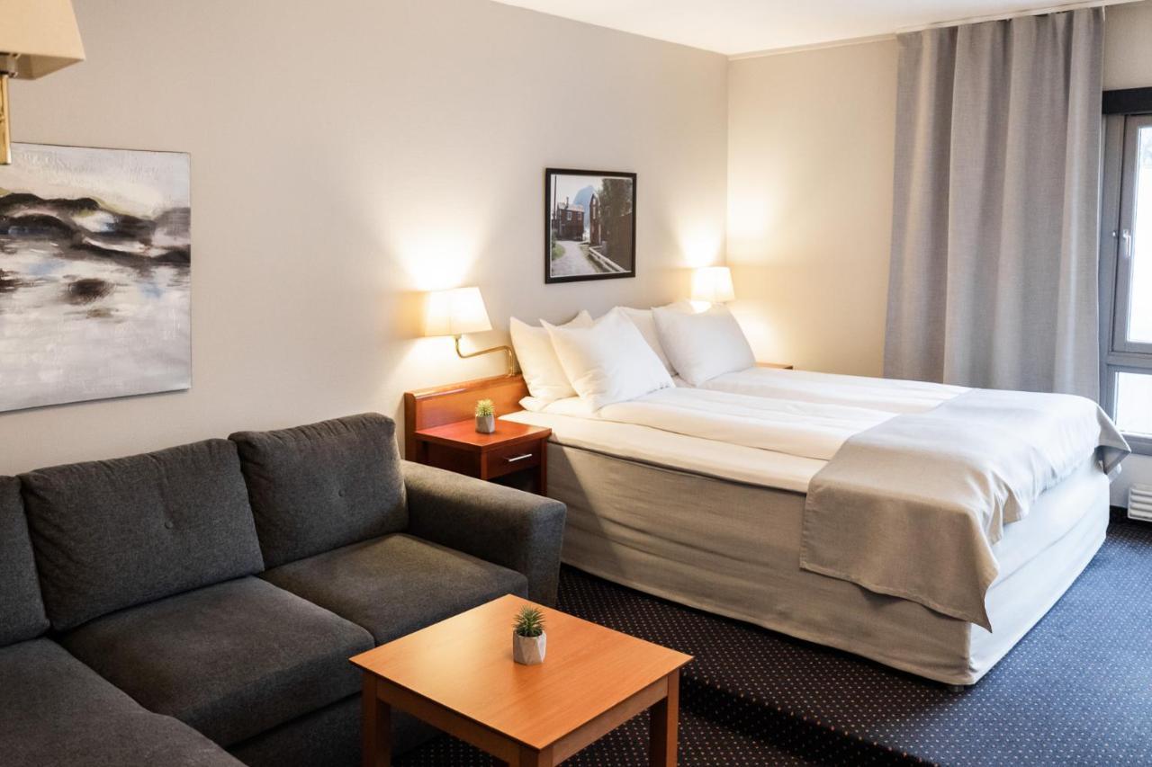 Froken Skjolds Hotel Lyngengarden Mosjoen Ngoại thất bức ảnh