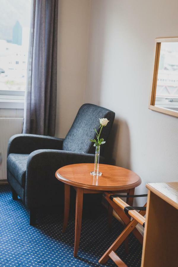 Froken Skjolds Hotel Lyngengarden Mosjoen Ngoại thất bức ảnh