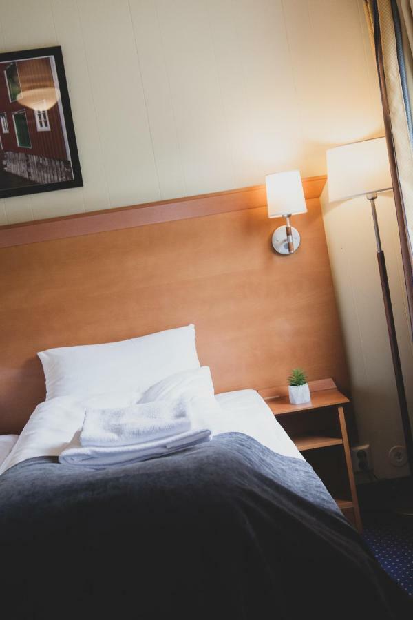 Froken Skjolds Hotel Lyngengarden Mosjoen Ngoại thất bức ảnh